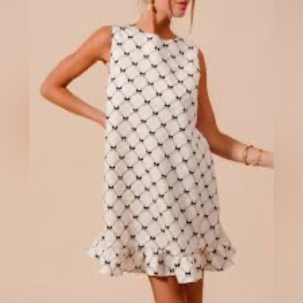 MABLE Black & Off-Wht Sleeveless Textured Dress with Bow Accents & Pearl Button
